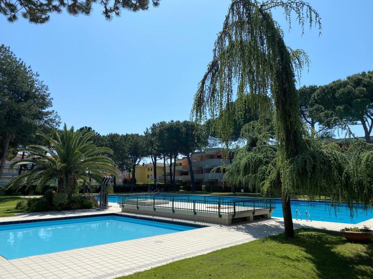 Apartmán Casa Briciola - Fully Equipped, Garden And Pool Bibione Exteriér fotografie